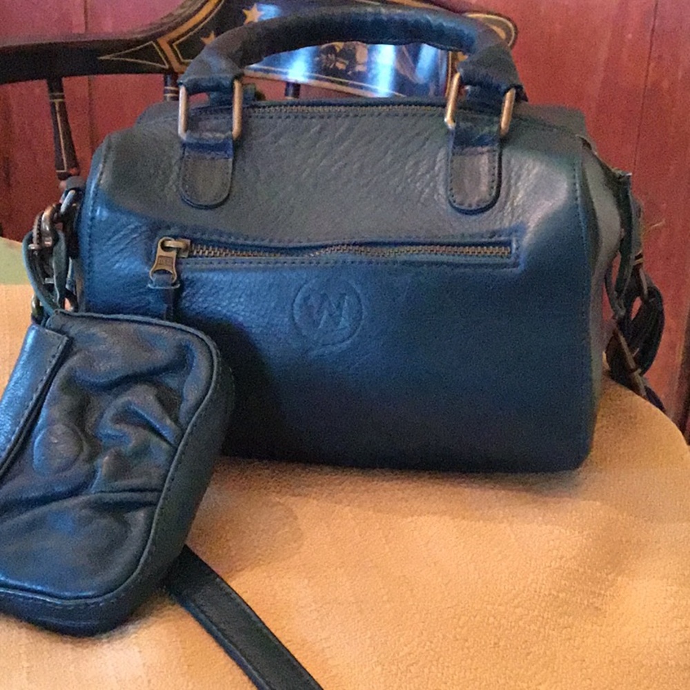 Wanders Travel Co. Crossbody
